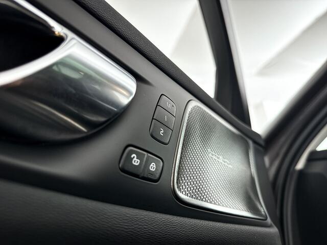 Volvo V60 T6 Aut. Plug-in hybrid AWD Ultra Dark | Panoramadak | Harman Kardon | Head- up display | Parkeercamera | Trekhaak