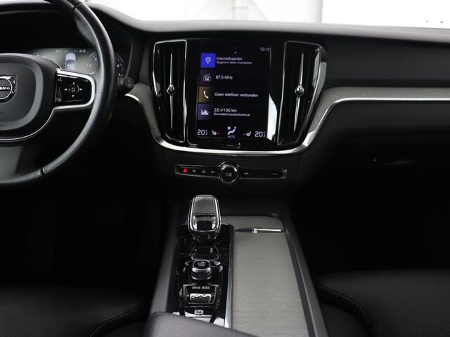 Volvo V60 2.0 B4 Inscription | Leder | Adaptive cruise | Stoelverwarming | Camera | Carplay | Memory | 19'' | Full LED | Navigatie | Climate control