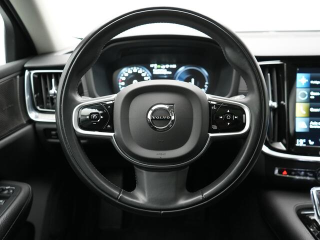 Volvo V60 2.0 T6 Recharge AWD Inscription Plug In Hybrid 350pk PHEV | Trekhaak Af Fabriek | Panodak | Adaptive Cruise | Adaptive LED | Harman & Kardon | Lederen Sportstoelen Memory & Verwarmd | Blis | Apple Carplay | Pilot Assist | Navigatie | Virtual |