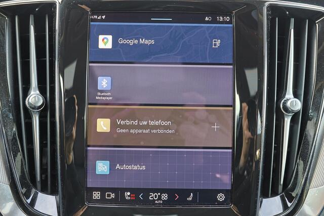 Volvo V60 T6 Recharge AWD Plus Dark - LONG RANGE - IntelliSafe Assist & Surround - 360º Camera - Harman/Kardon audio - Adaptieve LED koplampen - Verwarmde voorstoelen, stuur & achterbank - Parkeersensoren voor & achter - Elektr. bedienb. voorstoelen met geheugen - 