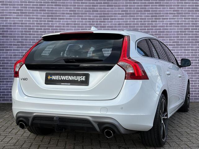 Volvo V60 2.0 T3 R-Design | Trekhaak | Standkachel | Bi-Xenon | Stoel verwarming | Navigatie | PDC | Volvo On Call |