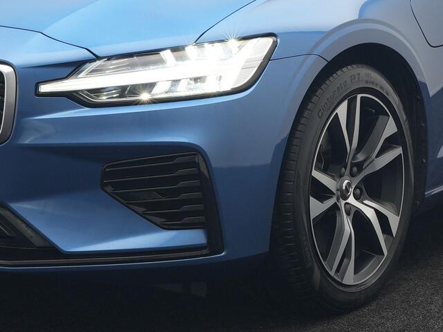 Volvo V60 T6 Recharge AWD R-Design Plug In Hybrid 340pk Dealer O.H PHEV | Trekhaak Af Fabriek | Adaptive Cruise | Camera | Lederen Sporstoelen Memory & Verwarmd | Harman & Kardon | Apple Carplay | Navigatie | Virtual | DAB |