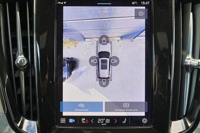 Volvo V60 T6 Recharge AWD Plus Dark - LONG RANGE - IntelliSafe Assist & Surround - 360º Camera - Harman/Kardon audio - Adaptieve LED koplampen - Verwarmde voorstoelen, stuur & achterbank - Parkeersensoren voor & achter - Elektr. bedienb. voorstoelen met geheugen - 