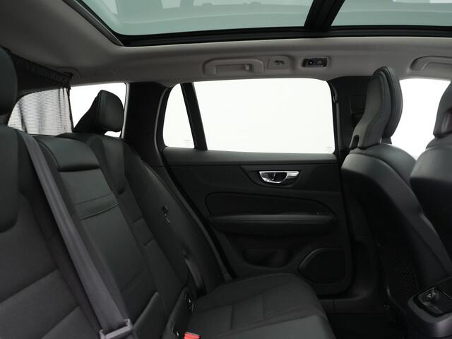 Volvo V60 T6 Twin Engine AWD Momentum Pro Plug In Hybrid 340pk Dealer O.H PHEV | Panodak | Adaptive Cruise | 360 Camera | Head Up | Sportstoelen Verwarmd | Harman & Kardon | Apple Carplay | Blis | Navigatie | Keyless | Virtual | DAB |