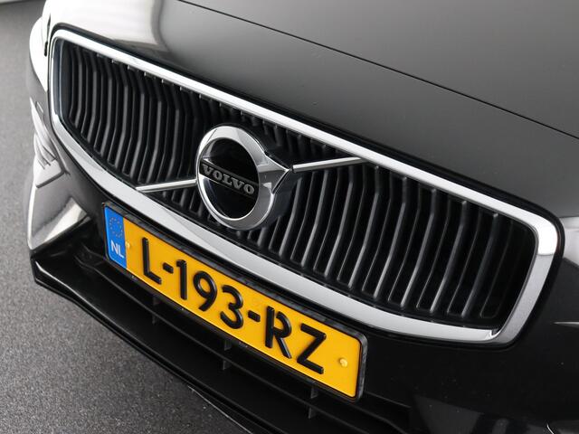 Volvo V60 2.0 B4 Momentum Business (NL-Auto / H&K / Stoel-Stuurverw. / ACC)