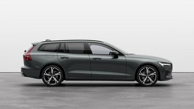 Volvo V60 2.0 T8 Plug-in hybrid AWD Plus Dark | Verwacht Dec. 2025 | Schuif/Kantel-Panoramadak | 360º Camera | Head-Up Display | Donker Getint Glas | 19" Lichtmetalen Wielen |