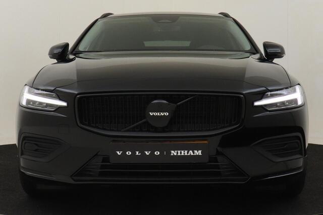 Volvo V60 B4 (M-HYBRID) ESSENTIAL BLACK EDITON -CAMERA|CLIMATE|19"|CARPLAY|PRIVACY.GLAS