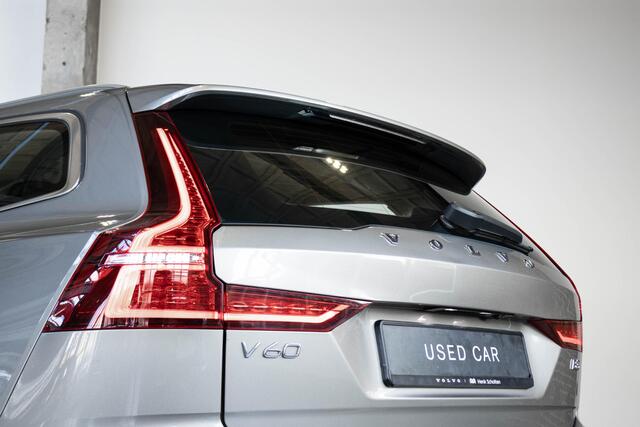 Volvo V60 B3 Momentum Advantage |Adaptive Cruise Control | BLIS | Stoelverwarming | Harman Kardon Premium Audio | Parkeercamera | Parkeersensoren voor + achter | Dealeronhouden | Navigatie | Apple Carplay/Android Auto