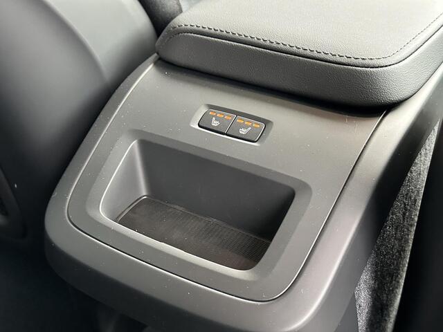 Volvo V60 2.0 B4 Essential Edition Climate / park assist / Driver assist / 18 inch.