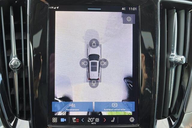 Volvo V60 T6 Recharge AWD Plus Dark - IntelliSafe Assist & Surround - 360º Camera - Harman/Kardon audio - Adaptieve LED koplampen - Verwarmde voorstoelen, stuur & achterbank - Parkeersensoren voor & achter - Elektr. bedienb. voorstoelen met geheugen - Extra getint 