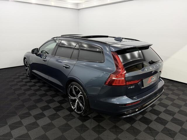 Volvo V60 2.0 T6 Plug-in hybrid AWD Plus Dark Plug-in Pano, Leder, 360 Camera, Navi, Harman/Kardon, Winterpakket, Memory stoelen, Elektrische achterklep, 2 jaar