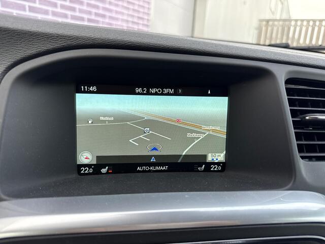 Volvo V60 1.5 T3 R-Design | Standkachel | Harman/Kardon | Stoelverwarming | Actieve Bochtverlichting | Volvo On Call | Dealeronderhouden |