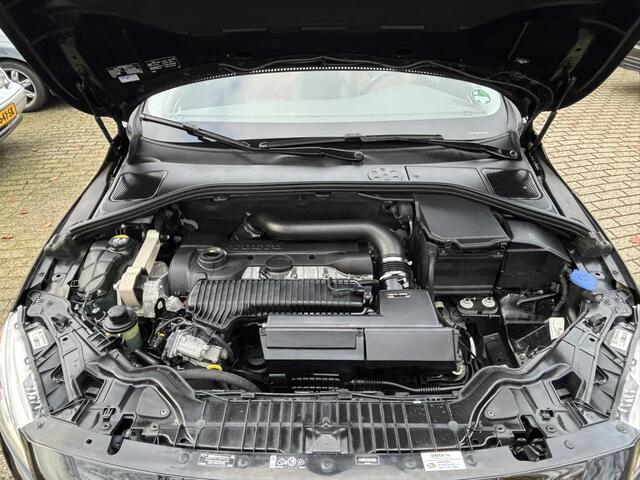 Volvo V60 2.5 T5 AWD 5 Cilinder! Schuifdak Keyless