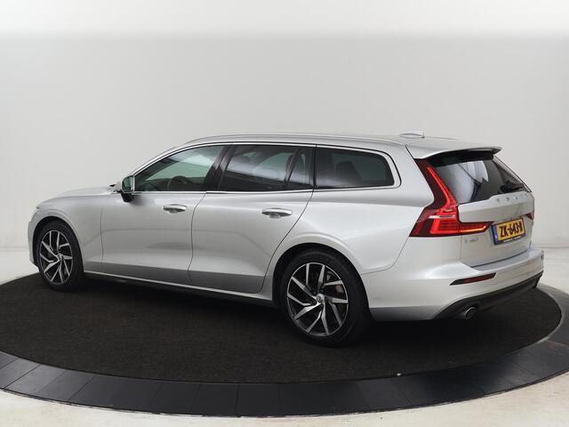 Volvo V60 2.0 T5 Momentum | 1e eigenaar | Leder | Trekhaak | Adaptive cruise | Stoelverwarming | Carplay | Navigatie | 18'' | Climate control | Parkeerhulp