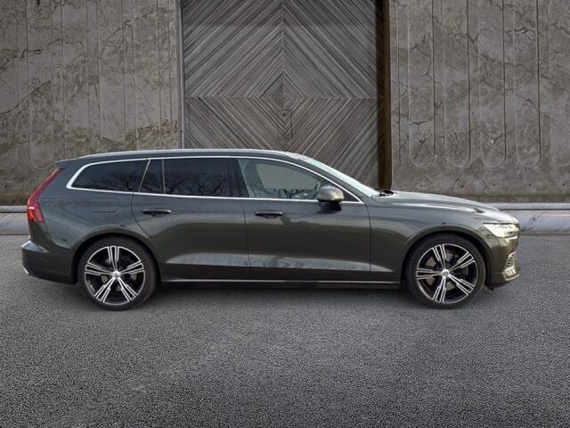 Volvo V60 2.0 T6 Recharge AWD R-Design