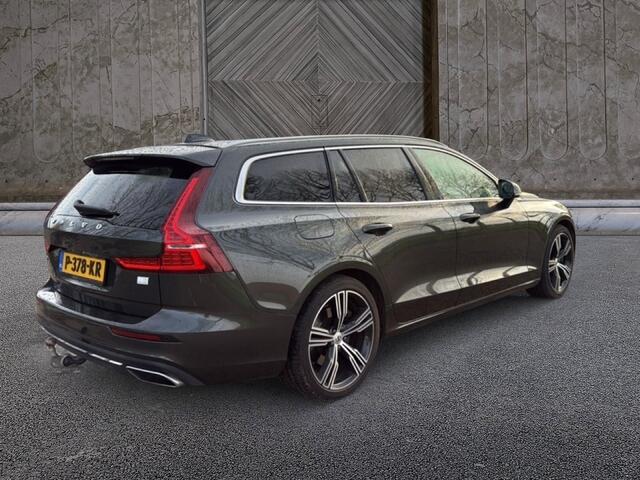 Volvo V60 2.0 T6 Recharge AWD R-Design