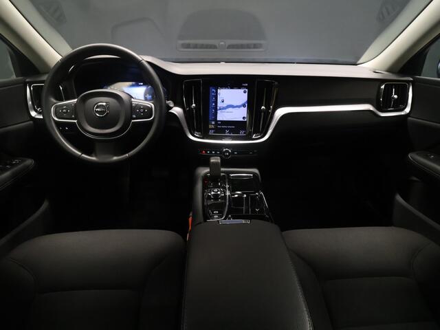 Volvo V60 2.0 T6 Recharge AWD Inscription Expression [TREKHAAK, APPLE CARPLAY, ANDROID AUTO, ADAPTIVE CRUISE CONTROL, PDC ACHTER, LANE ASSIST, ELEKTRISCHE ACHTERKLEP, AUTOMATISCHE AIRCO, NIEUWSTAAT]
