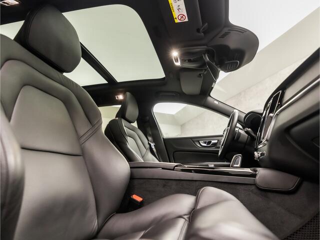 Volvo V60 2.0 T8 Twin Engine AWD Polestar Engineered 405Pk (PANORAMADAK, APPLE CARPLAY, MEMORY SEATS, LEDER, HARMAN/KARDON, TREKHAAK, CAMERA, ADAPTIVE CRUISE, GETINT GLAS, NIEUWSTAAT)