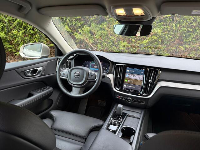 Volvo V60 2.0 B4 Core | Trekhaak | Camera | Adaptive Cruise control | Leder |