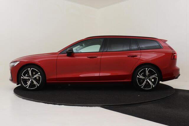 Volvo V60 B4 (M-HYBRID) PLUS DARK -GEVENT.LEDER|CAMERA|TREKHAAK|ADAP.CRUISE|POWER-SEATS|19"