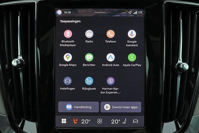 Volvo V60 T6 Recharge AWD Plus Dark - Panorama/schuifdak - IntelliSafe Assist & Surround - Parkeercamera achter - Verwarmde voorstoelen, stuur & achterbank - Parkeersensoren voor & achter - Elektr. bedienb. voorstoelen met geheugen - Elektr. inklapbare trekhaak - 1