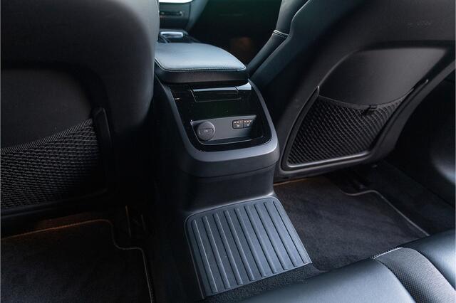 Volvo V60 2.0 T8 Recharge AWD Polestar R-Design ACC Keyless Bowers&W Memory Ambient LederenDash