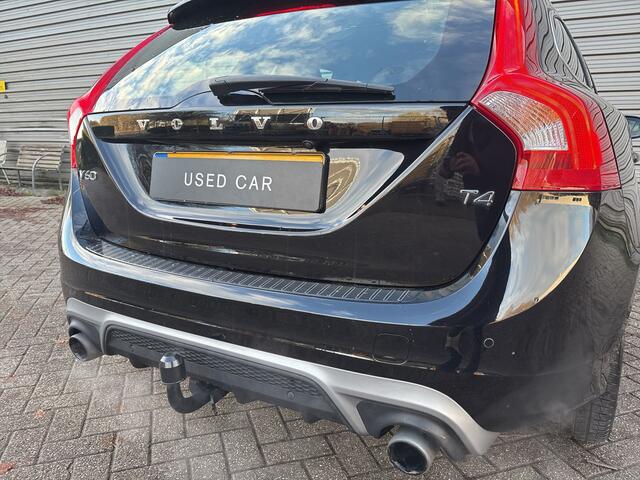 Volvo V60 2.0 T4 Business Sport Cruise control / R-Design / Stoelverwarming /