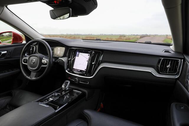 Volvo V60 2.0 T6 Recharge 340 PK AWD Inscription ? Pano ? 360 ? Trekhaak