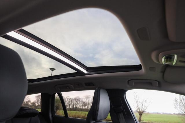 Volvo V60 2.0 T6 Recharge 340 PK AWD Inscription ? Pano ? 360 ? Trekhaak