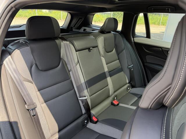 Volvo V60 T6 Automaat Recharge Plus Dark, Premium audio By Harman Kardon | 360 Graden Camera | Panorama Dak | Verwarmde Voorstoelen En Achterbank | Trekhaak | Verwarmbare Voorruit