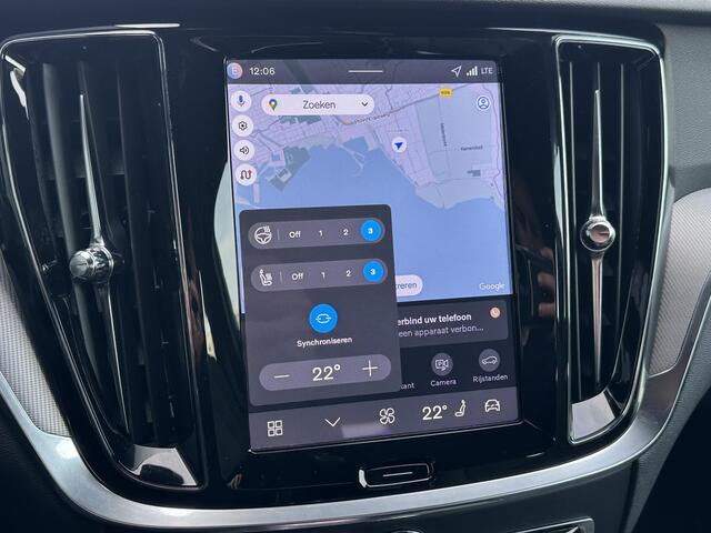 Volvo V60 2.0 T6 Plug-in hybrid AWD Plus Dark Adaptieve cruise control / BLIS / 360 camera / elektr. verst. Contourstoelen / stuur-,stoel-, voorruit verw. / Harman Kardon audio / Trekhaak / Keyless drive / All season banden