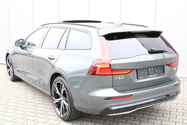 Volvo V60 T6 Plug-in hybrid AWD Plus Dark | Premium | Sport Stoelen | 19" Velgen