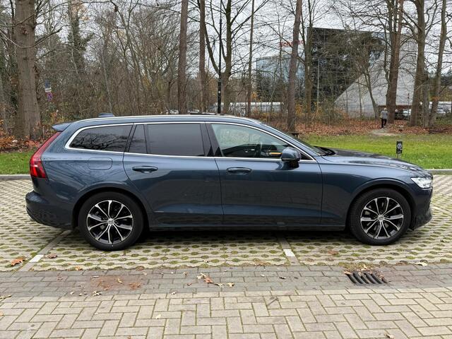 Volvo V60 2.0 B3 Business Pro Panodak | HK | 360°