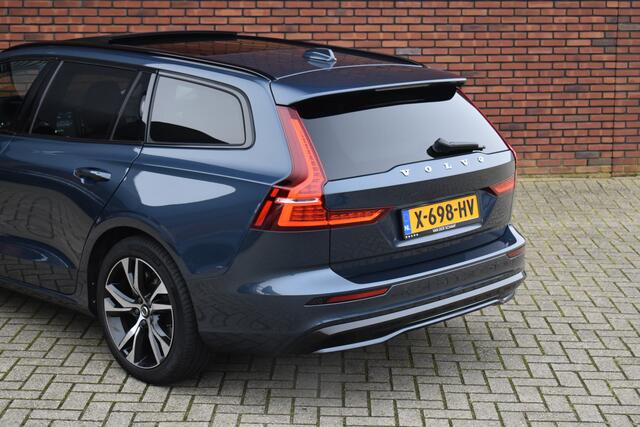 Volvo V60 B4 211PK Plus Dark | Climate | Trekhaak | Schuif-/kanteldak | Lighting |