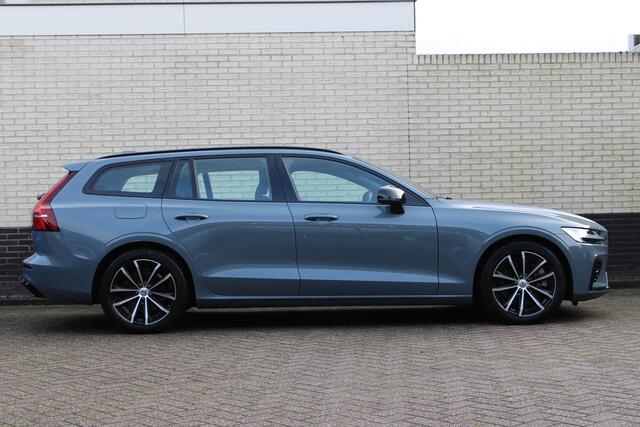 Volvo V60 2.0 T6 Plug-in hybrid AWD Plus Dark | Camera | Elektrische achterklep | Leder | Memory