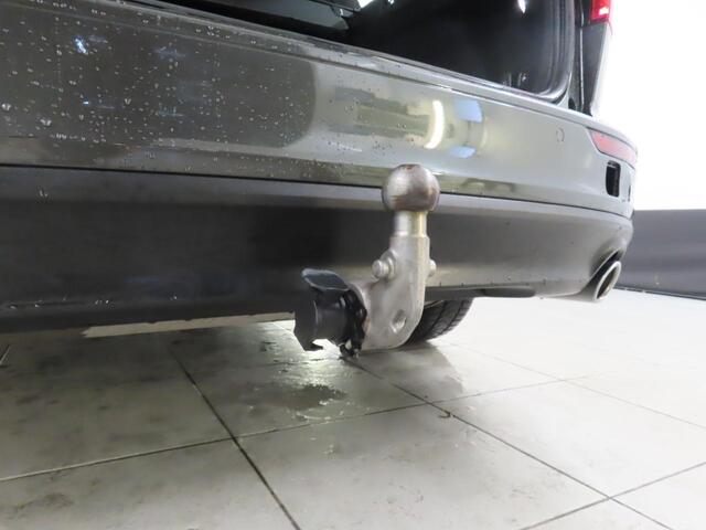 Volvo V60 2.0 B4 Momentum Business 2e-Eig. & Keurig-Onderh. BOVAG-Garantie. NL-Auto.