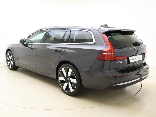 Volvo V60 T6 350pk AWD Essential Edition Bright / Voorraadkorting ¤8000,- / Blond leder / ACC / PDC V+A / Camera / Stoel/- en stuurverwarming / 19'' Velgen / Getint glas /