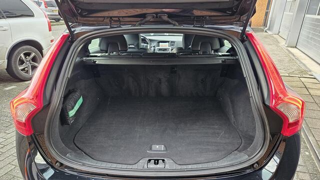 Volvo V60 2.0 T3 Polar+