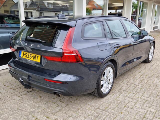 Volvo V60 2.0 T4 Momentum | Trekhaak | Navigatie | Achteruitrijd Camera | Stoelverwarming | Climate & Cruise Control |