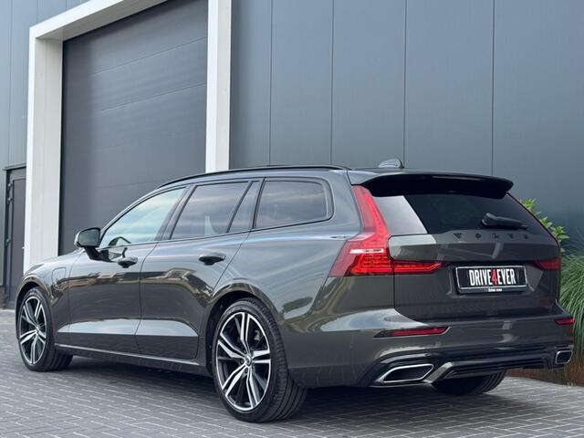 Volvo V60 2.0 T8 TE AWD R-Des. 392pk PANO CR CONTROL NAVI ECC