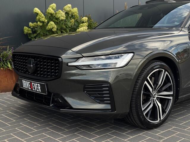 Volvo V60 2.0 T8 TE AWD R-Des. 392pk PANO CR CONTROL NAVI ECC