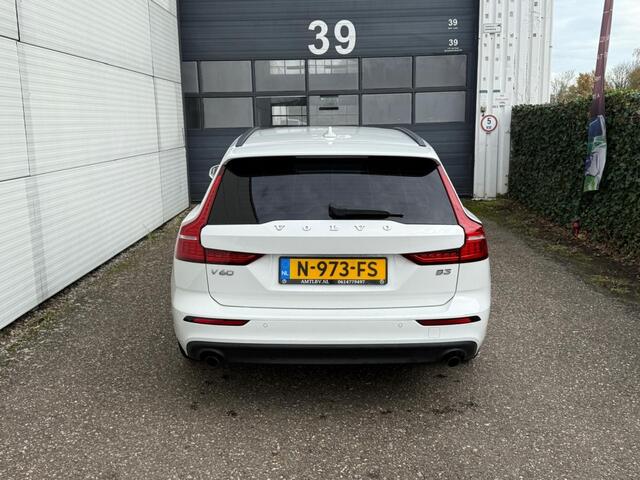 Volvo V60 2.0 B3 Mom. Adv.