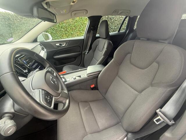 Volvo V60 2.0 B3 Mom. Adv.