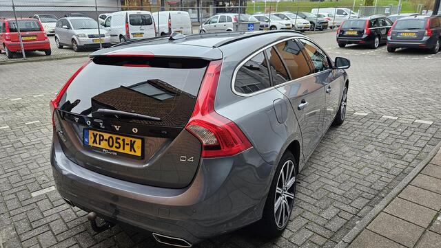 Volvo V60 2.0 D4 Nordic+ Volledig Dealer onderhouden!