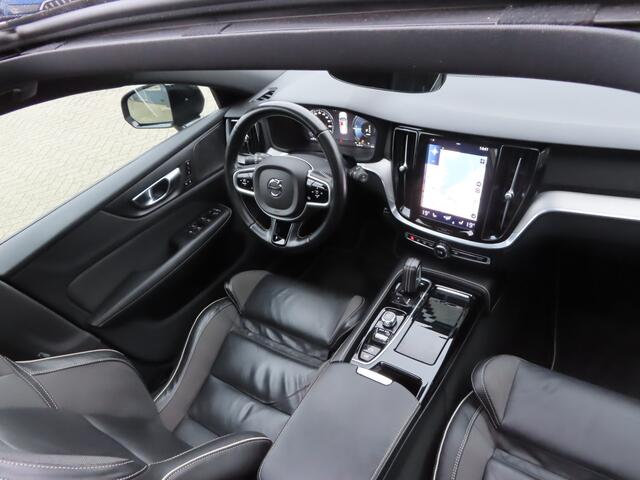 Volvo V60 2.0 T6 Recharge AWD R-Design | panodak | elektrisch verstelbare voorstoelen | trekhaak wegklapbaar | lederen bekleding