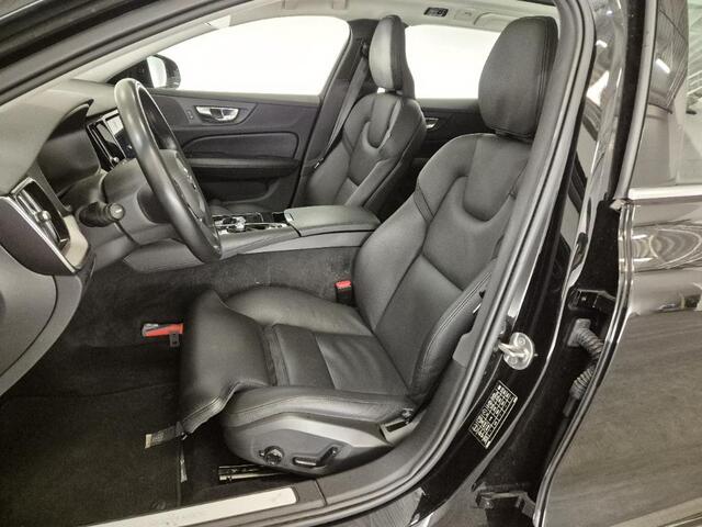 Volvo V60 2.0 T6 Recharge AWD Inscription | Long Range | Trekhaak | Stoelverwarming | Schuif/kantel panoramadak | Stuuverwarming | camera | Parkeersensoren | Memory | Keyless entry/start |