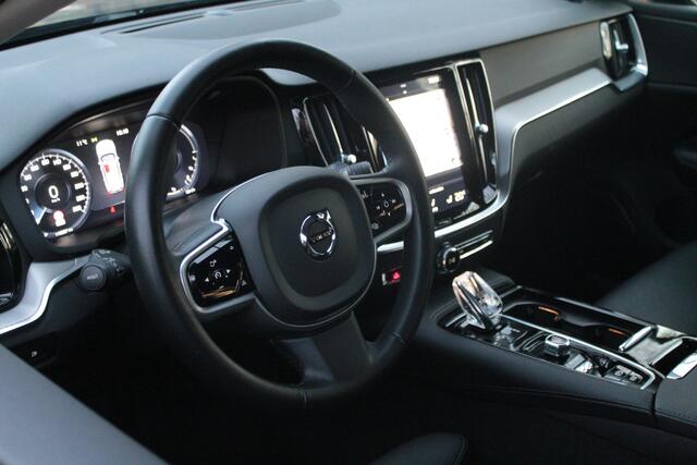 Volvo V60 2.0 T6 Twin Engine AWD Inscription | LED | Carplay | CC