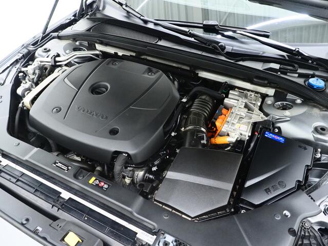 Volvo V60 2.0 T8 Twin Engine AWD Inscription | Panoramadak | Leder | Trekhaak | Camera | Keyless | Memory | Carplay