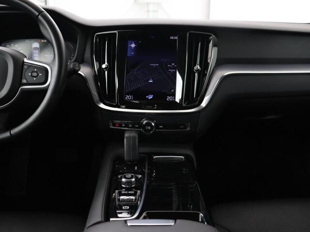 Volvo V60 2.0 T6 Recharge AWD Inscription | Leder | Camera | Carplay | Navigatie | Full LED | 18'' | Parkeerhulp | Cruise control | PHEV | Plug In