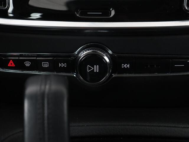 Volvo V60 2.0 T6 Recharge AWD Inscription | Leder | Camera | Carplay | Navigatie | Full LED | 18'' | Parkeerhulp | Cruise control | PHEV | Plug In